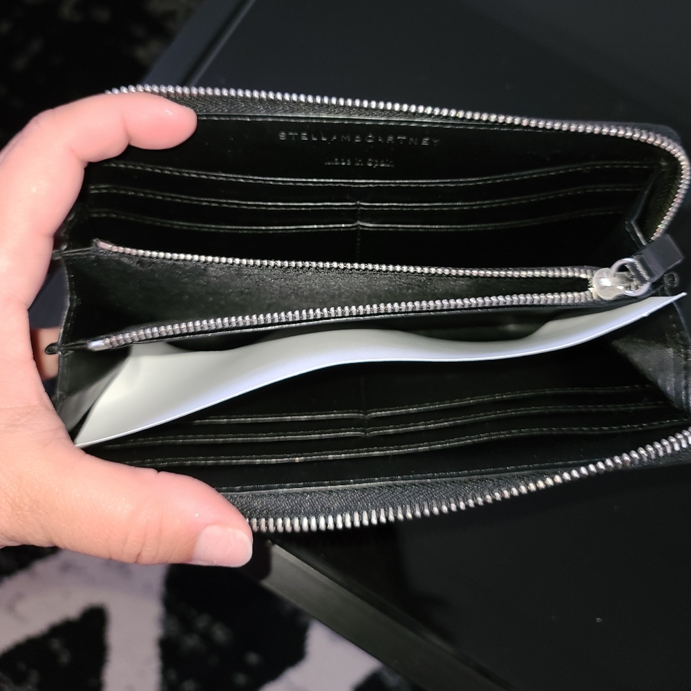 NEW AUTHENTIC STELLA MCCARTNEY STAR WALLET